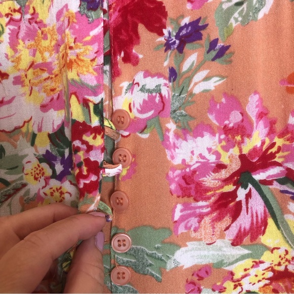 S.R. Fashion Floral Button Down Blouse Size XXL - Picture 6 of 8